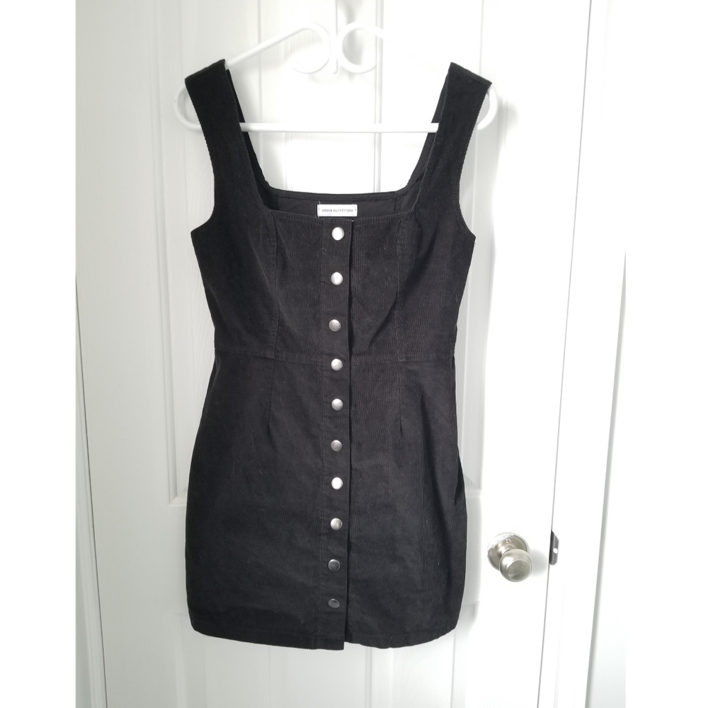 3/50$ Urban Outfitters black jumper size 4 small
